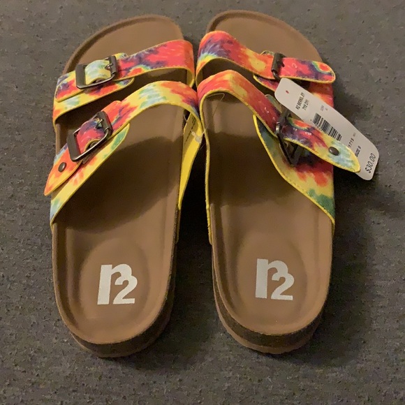 Tye Dye Slip ons Brand New - Picture 2 of 5